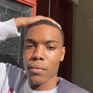 Meet your Posher, Jerrail